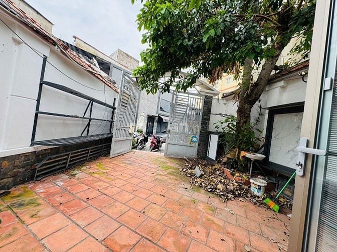 15,5 Tỷ! Bán Nhà Hẻm Xe Hơi Đường Lê Trực, Phường 7, Bình Thạnh - 5,2x