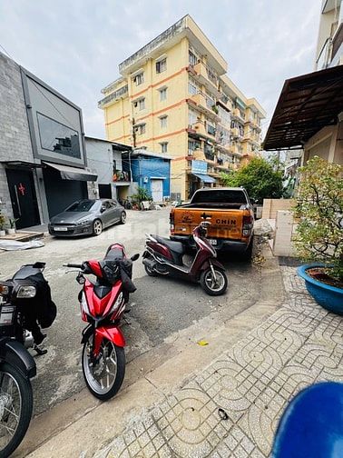 15,5 Tỷ! Bán Nhà Hẻm Xe Hơi Đường Lê Trực, Phường 7, Bình Thạnh - 5,2x