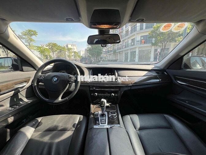 BMW 730Li 2014