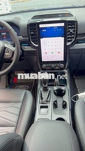 Ford Everest Titanium 2025 Xám 15.200 km