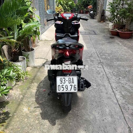 Lên để xe, mình cần bán honda vario 125 nhập indo