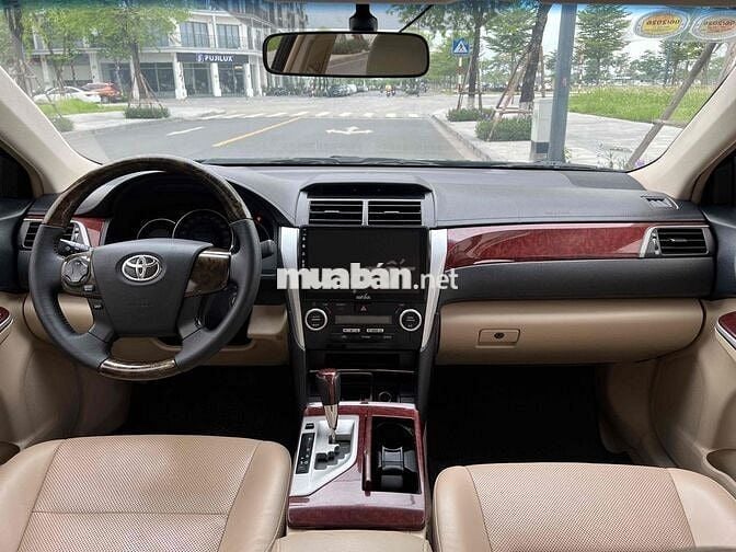 Toyota Camry 2.0E 2013 Đen 110.000 km