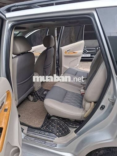TOYOTA INNOVA V 2011 TỰ ĐỘNG 8 CHỖ 2 DÀN LẠNH