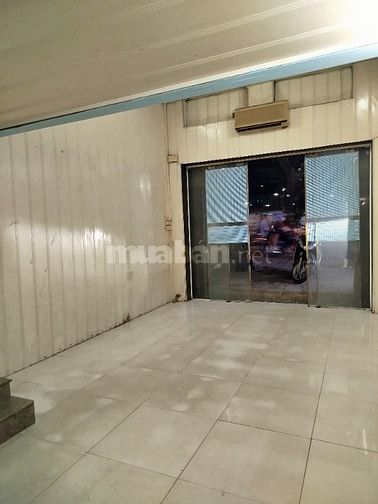 Cho thuê nhà mặt phố Hoàng Hoa Thám Hà Nội 
