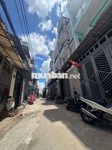 NHÀ To Đường To , giá nhỏ ngay Lê Đình Cẩn , ở ngay cho thuê đều ok