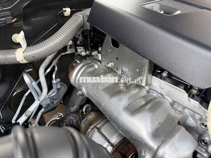 Toyota Fortuner 2021 số sàn máy dầu 74000 km