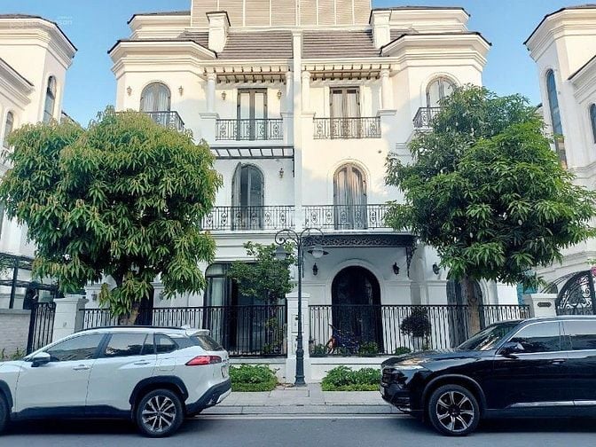 25 triệu/ tháng. Căn Biệt thự Full Đồ Vinhomes Gia Lâm