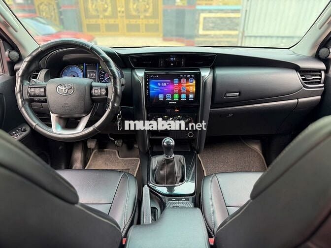 Toyota Fortuner 2021 số sàn máy dầu 74000 km
