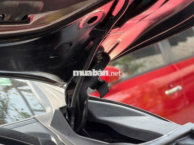 Toyota Fortuner 2021 số sàn máy dầu 74000 km