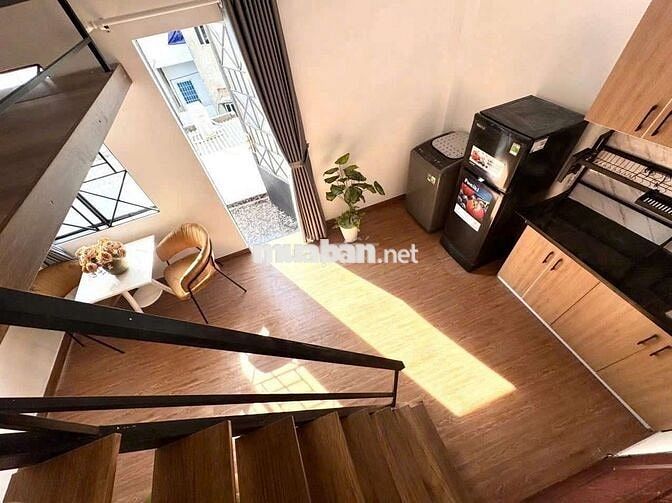 TRỐNG SẴN 1PN DUPLEX BAN CÔNG GẦN UEH-B , ĐẠI HỌC Y DƯỢC