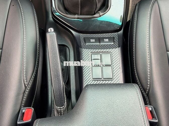 Toyota Fortuner 2021 số sàn máy dầu 74000 km