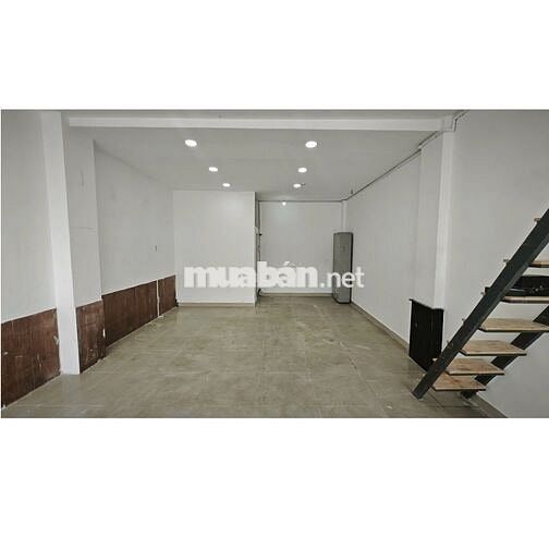 Mặt bằng kinh doanh đường Gò Dầu, lề rộng rãi, cửa kính, KD đa ngành