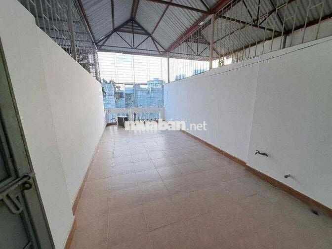 Cho thuê nhà nguyên căn, ngõ 3 gác tại chợ Đại Từ