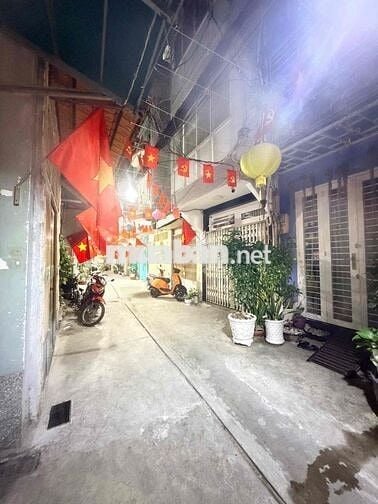 Nhà-NC-3PN-2WC-Giá-12Tr- Vườn Chuối-P4- Quận 3