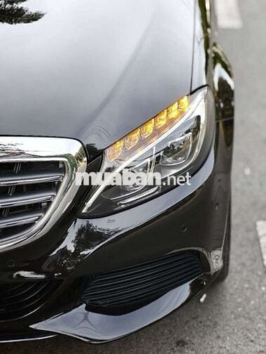 Mercedes C250 Exclusive 2018 Đen 40.000 km