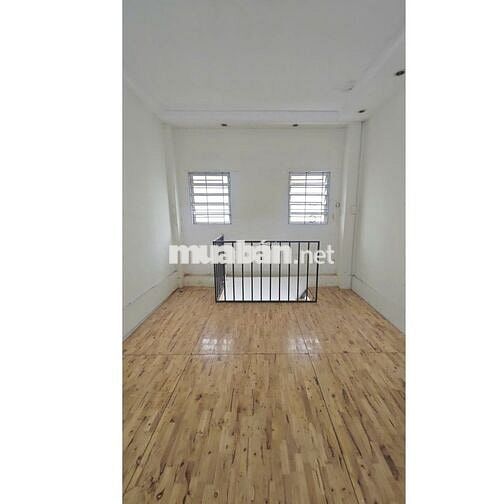 Mặt bằng kinh doanh đường Gò Dầu, lề rộng rãi, cửa kính, KD đa ngành