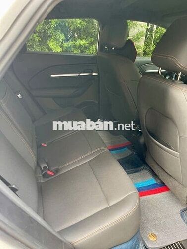 VinFast VF6 Plus 2025 Trắng 5000 km