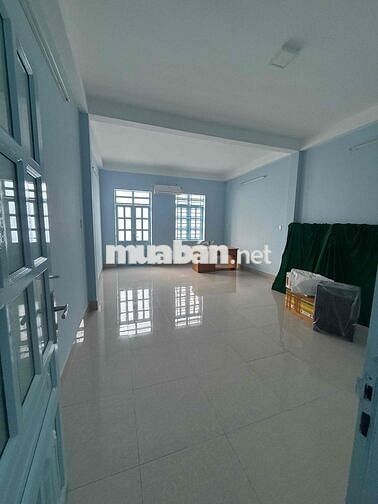 nhà thuê Nguyễn trọng trí an lạc a bình Tân DT259,2m giá 15tr