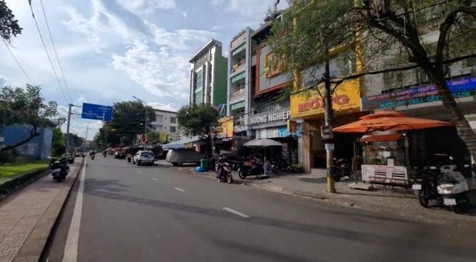 Bán ĐẤT TRỐNG mặt tiền Phan Xích Long – Ngang 4m – Thuận tiện xây mới