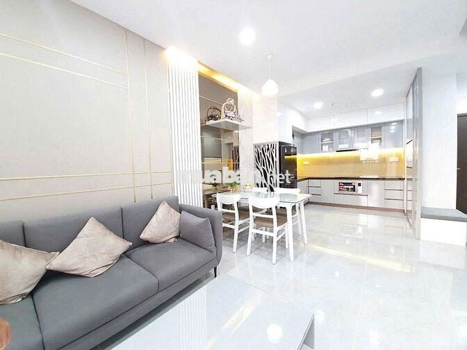 2PN FULL NỘI THẤT ĐẸP CHỈ 16TR, CHO THUÊ CĂN HỘ TÒA GOLDEN MANSION
