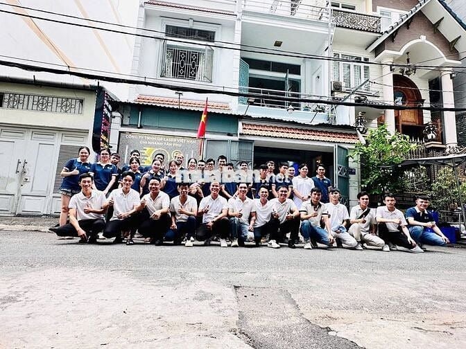5 Thợ Phụ - 5 Lao Động Phổ Thông Công Ty Quảng Cáo