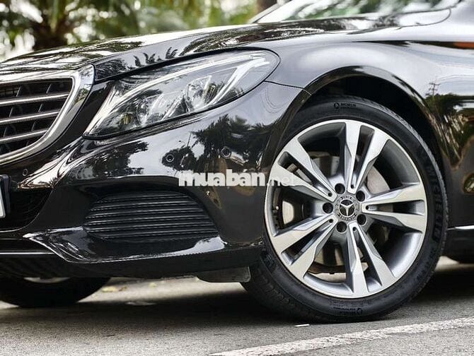 Mercedes C250 Exclusive 2018 Đen 40.000 km