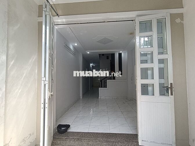BÁN GẤP NHÀ 2 TẦNG – VỊ TRÍ KINH DOANH ĐẸP – GẦN BIỂN VŨNG TÀU