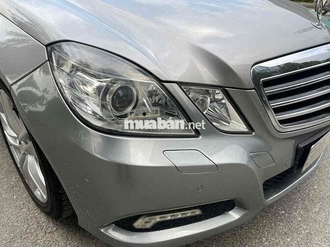 Mercedes-Benz E250 2010 Bạc