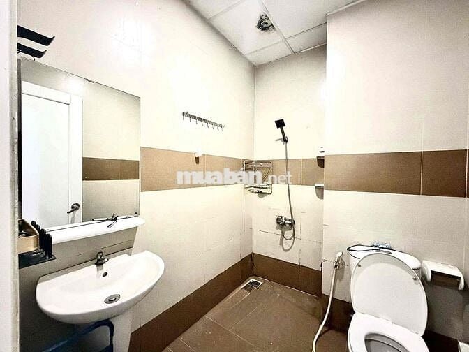 Cho Thuê Căn Hộ 2PN Bancol Máy Giặt Riêng 4ng4xe Rộng 50m2 Ngay Bờ Kè