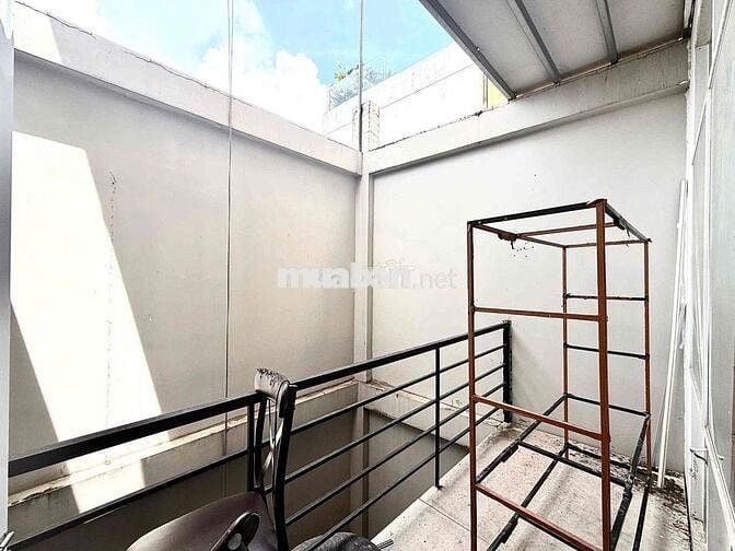 Cho Thuê Căn Hộ 2PN Bancol Máy Giặt Riêng 4ng4xe Rộng 50m2 Ngay Bờ Kè