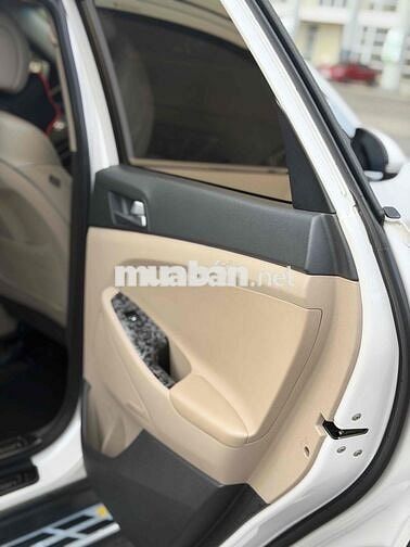 Hyundai Tucson 2017 Dầu Trắng