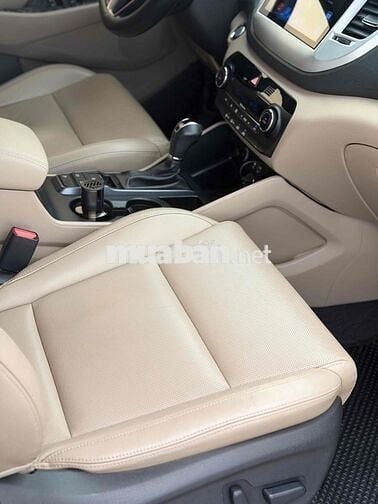 Hyundai Tucson 2017 Dầu Trắng