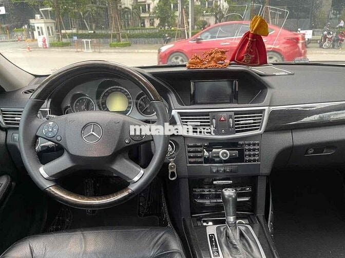 Mercedes-Benz E250 2010 Bạc