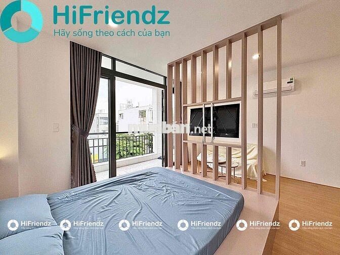 Sát Q1, Gần Ngã Tư Hàng Xanh, Điện Nước Siêu Rẻ, Ban Công Lớn