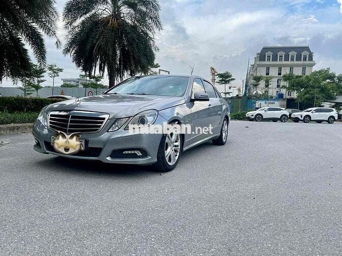 Mercedes-Benz E250 2010 Bạc