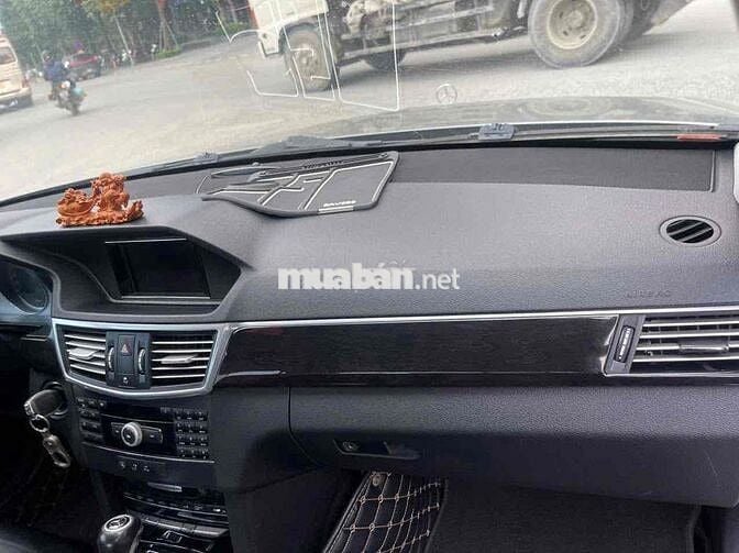 Mercedes-Benz E250 2010 Bạc
