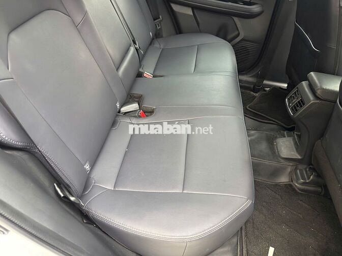 Toyota Yaris Cross cực lướt chỉ mới 5000km