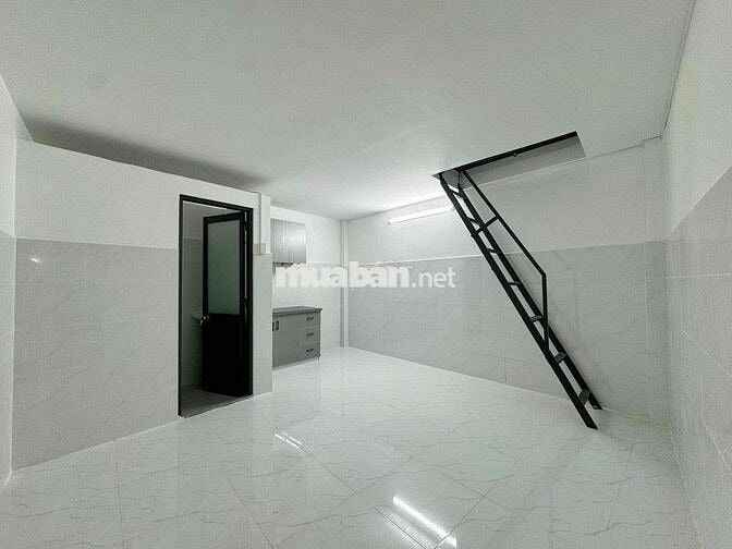 Cho Thuê Nguyên Căn 1 Trệt 1 Lửng | Diện Tích 50m2 | Hẻm Xe Hơi