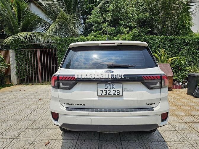 Ford Everest WILDTRAK 2023 4x4 Bi-Turbo Trắng
