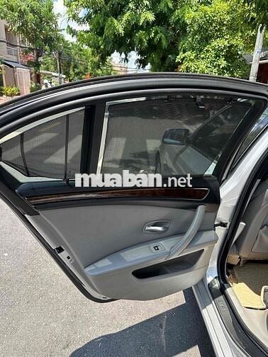 BMW E60 5 Series Bạc 5 chỗ