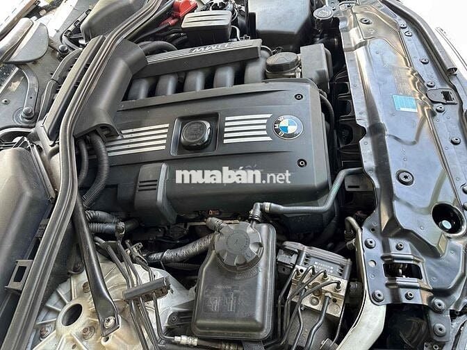 BMW E60 5 Series Bạc 5 chỗ