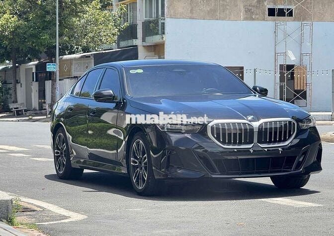 BMW 530i ALL NEW 2025 Black Edition 24.900km