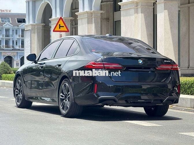 BMW 530i ALL NEW 2025 Black Edition 24.900km