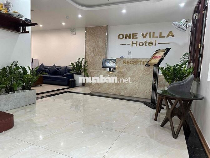 Tuyển 02 nhân viên lễ tân khách sạn
