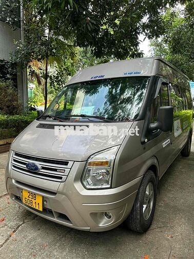 Ford Transit 16 chỗ Vàng cát 18.5 vạn Việt Nam
