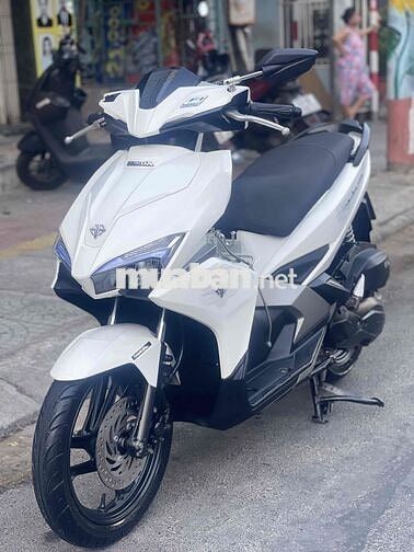 Honda Air Blade Trắng 12/2016