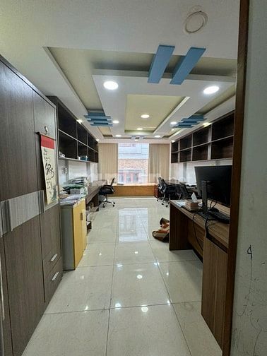 BĐS dòng tiền, DT 4x17m, CN 70m2, HXH sát mặt tiền Phạm Văn Đồng