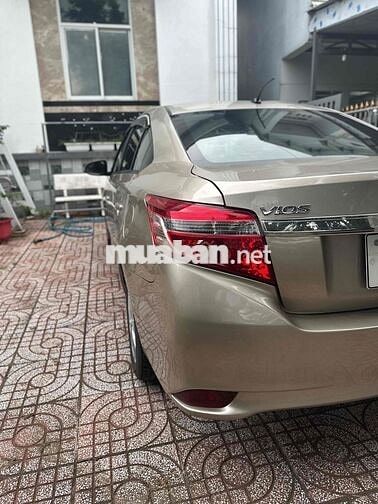 Toyota Vios 2017 Vàng cát