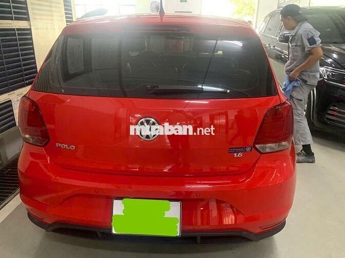 Volkswagen Polo Hatchback 2023 Tự động Đỏ 40.000km