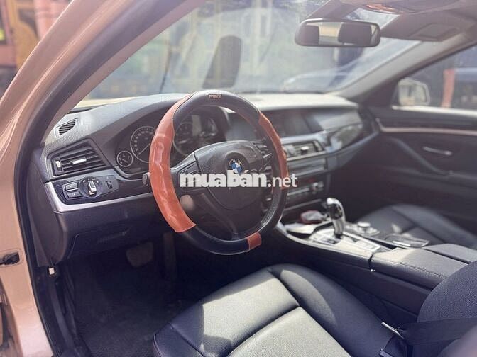 BMW 520i 2012 Vàng cát 130.000 km